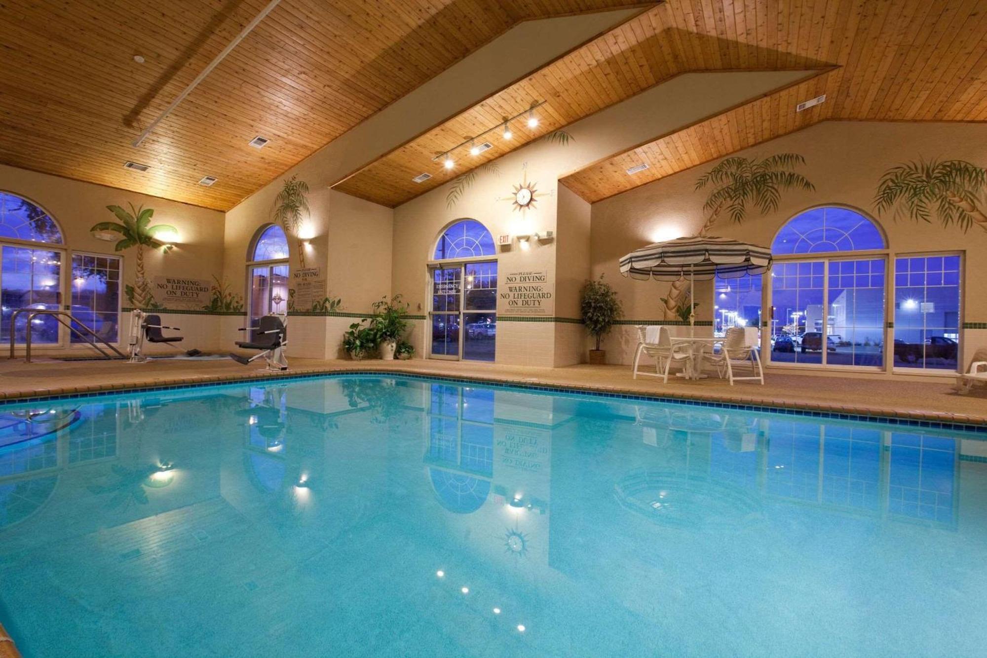 Country Inn & Suites By Radisson, Cedar Falls, Ia Extérieur photo
